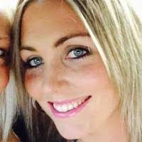 Amanda Beecham's Instagram, Twitter & Facebook