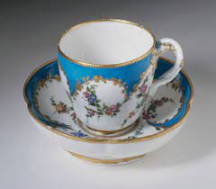 A sports cup used in baseball. Cup Wikipedia