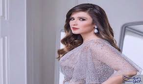 ياسمين عبدالعزيز ت ؤك د أن ظاهرة محاصرة النجوم اختفت صر حت الفنانة ياسمين عبدالعزيز بأنها سعيدة بالتكريمات التي حصلت عليها عن دورها Fashion Lace Top Women