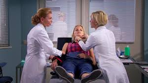 In aller Freundschaft: Folge 623: Über die Grenzen (S16/E38) - hier  anschauen