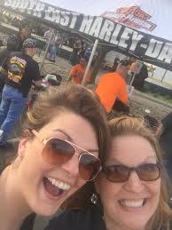 Ted Renner's Instagram, Twitter & Facebook