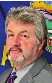 Kyle Rennie's Instagram, Twitter & Facebook