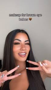 Dora Mandujano (doramandujano)