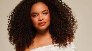 Lucy Ramos mostra foto e revela se sua bebê já nasceu ou não