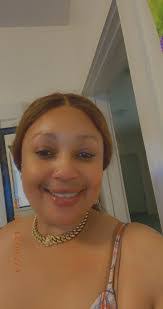 Bernadette Matthews's Instagram, Twitter & Facebook