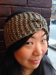 Time to fend the cold with these fabulous knit flower headband this project is fairly easy and meditative, it lets you practice the basic stitches and knitting in the round. Free Headband Pattern The Knit Cafe