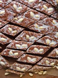 Nurnberger Elisenlebkuchen Vom Blech Rezept Lebkuchen Backen Kekse Backen Rezept Platzchen Backen Weihnachten