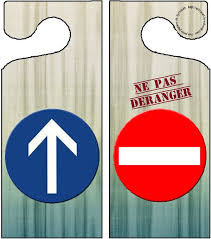 Le panneau en aluminium dibond est un support de communication en matériau composite. Epingle Par Magali Caron Sur Pancart De Porte Panneaux Porte Parement Mural Fete Des Peres