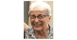 Barbara Maus's Instagram, Twitter & Facebook