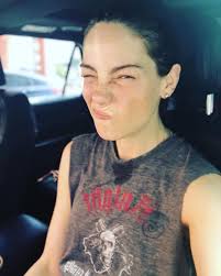 Feeling pesky. And sweaty. 🤨#mood #tuesdaytraining