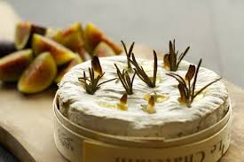 Baked Camembert With Garlic Rosemary Honey Camembert Recipes Baked Camembert Baked Camembert Honey