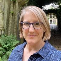 Emily Candler's Instagram, Twitter & Facebook