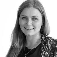 Lisa Olander's Instagram, Twitter & Facebook