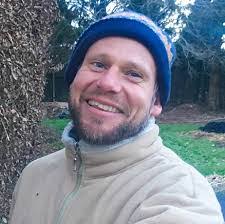 Tara Gratton's Instagram, Twitter & Facebook