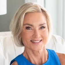 North Reach Agents, 15 Compass Real Estate Agents