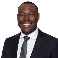 I am thrilled to announce that I have accepted an offer to return to King &  Spalding as a full-time associate in the Trial & Global Disputes practice  group following graduation! |