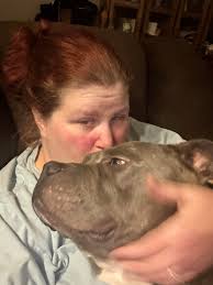 She stays ready for “DO YOU want some foodies?!” 🤣🤣🤣