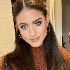 Danielle Wimberly's Instagram, Twitter & Facebook