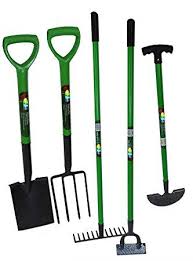 Gardening Tools It S An Amazon Affiliate Link Crazygadgeta Carbon Steel Heat Treated 5 Piece Gardening Tool S Garden Tool Set Garden Tools Best Garden Tools
