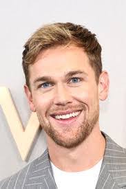 John Smith's Instagram, Twitter & Facebook