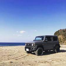 近くにいい感じの場所があったので軽く走って来ました オフロードコースみたいな場所でものすごいタイヤ跡でした サーフィンで有名な場所みたいです 新型ジムニーシエラ 新型ジムニー ジムニーシエラ ジムラインタイプ2 グッドリッチ マッドテレーン ホワイト