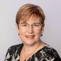 9 "Robyn Mackie" profiles