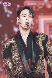 What's hyungwon's favorite karaoke song again? 10 Times Monsta X S Shownu Amazed Us With His Dazzling Dancing Skills