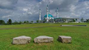 Download perasmian masjid sultan iskandar, bandar dato' onn johor bahru 8 april 2016. Timelapse Of Scenery Of Masjid Stock Footage Video 100 Royalty Free 31025122 Shutterstock