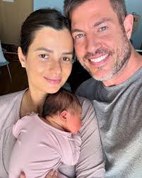 Bachelor' host Jesse Palmer welcomes baby with wife Emely