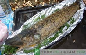 How to cook beef spare ribs in the oven. Pike In The Oven In Foil Is A Royal Dish How To Cook Pike In The Oven In Foil With Sour Cream Mushrooms Vegetables