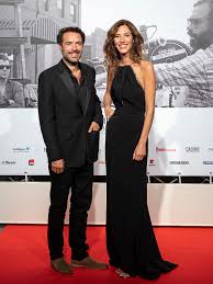 Amis, ennemis ou amants, nicolas bedos et doria tillier entretiennent savamment le mystère sur la nature de leur relation. Elie Saab Dresses Doria Tillier Executive Bulletin