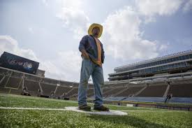 Notre dame stadium, south bend, capacity: This Place Was Built For Concerts Garth Brooks To Play Notre Dame Stadium Oct 20 In The Bend Southbendtribune Com
