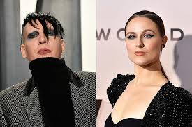 Y se deja el peinado sagrado del revolucionario bob marley. Marilyn Manson Rep Gives Statement On Evan Rachel Wood Rumors