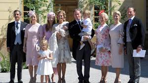 Zum dritten geburtstag ihrer jüngsten teilt prinzessin madeleine einen niedlichen schnappschuss auf instagram. Klatsche Fur Madeleine Von Schweden Prinzessin Kassiert Satte Umfrage Ohrfeige