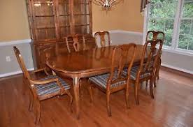 Ethan allen dining room set craigslist house interior design ideas. Ethan Allen Country French Dining Room Table And Chairs Fruitwood On Popscreen