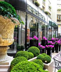 Gwyneth Paltrow Reveals 20 Of Her Favorite Things Favorite Hotel In The World From Instyle Com Paris Hotels Four Seasons Hotel Beautiful Paris