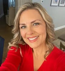 Kerry Sayers's Instagram, Twitter & Facebook