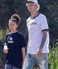 Pin On Machine Gun Kelly