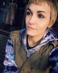 Another #sundaysundaypunday at #revelsmoke! #stopdropselfie  #livingmybestlife #happydaze #stonergirl