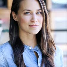 Amelia Pape's Instagram, Twitter & Facebook