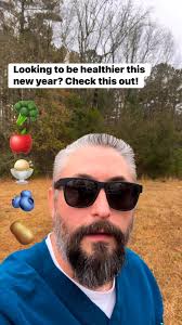 These are 5 easy food to incorporate into your diet to be healthier this  new year. Eating seasonally is also great. , #food #health #newyear  #hometown