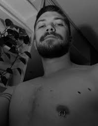 xXx on X: RT @ArtisticJohn: New nipple piercing who this?  t.coWoix9Bwhjx  X