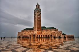 حلم ميت يقرأ القرآن قد يراود الكثير من الأشخاص ، لأن الموت سنة الحياة وكل شخص له أقارب وأشخاص في هذه الحياة وأعزاء قد فارقوا الحياة وقد أورد ابن سيرين وغيره من المفسرين مثل ابن شاهين والنابلسي وغيرهم عن هذا الأمر ، والتفسير يشمل البنت العزباء البكر والمرأة. ØªÙØ³ÙŠØ± Ø³Ù…Ø§Ø¹ Ø§Ù„Ø£Ø°Ø§Ù† ÙÙŠ Ø§Ù„Ù…Ù†Ø§Ù… Ø§Ù„Ø£Ø³Ø¦Ù„Ø© Ø§Ù„Ø°ÙƒÙŠØ©