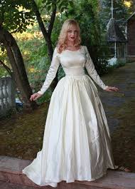 Shop with afterpay on eligible items. Vintage 1950s Silk Satin Wedding Dress Princess By Daintyrascal 285 00 Long Sleeve Satin Wedding Dress Princess Ball Gowns Cheap Long Sleeve Wedding Dresses