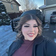 Who does custom birthday cakes for dogs in Abilene?