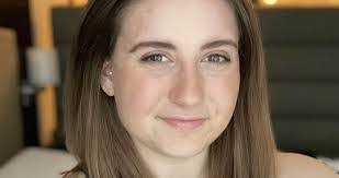 Ashley Spinelli's Instagram, Twitter & Facebook