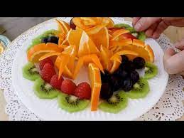 Des fruits frais de saisons et des minis bananes sucrées et parfumées: Decoration Fruits Et Legumes