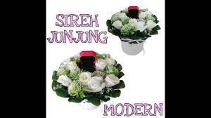 Kalau tak ada tak apa apa apa design pun boleh asalkan simple. Gubahan Sirih Junjung Moden Bersama Bekas Cincin Simple 2020 Gubahansirihjunjungdengancincin Sireh Youtube