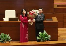 1 chủ đề liên quan. Ba Vo Thá» Anh Xuan Ä'Æ°á»£c Báº§u Lam Pho Chá»§ Tá»ch NÆ°á»c Thá»i Sá»±