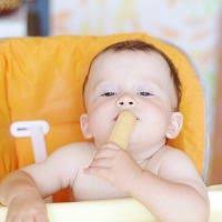 Baby m a 10 mois et demi,elle bonsoir les moms des bébés de 10 mois vous pesez les aliments à vos bébés ? L Alimentation Du Bebe De 10 Mois